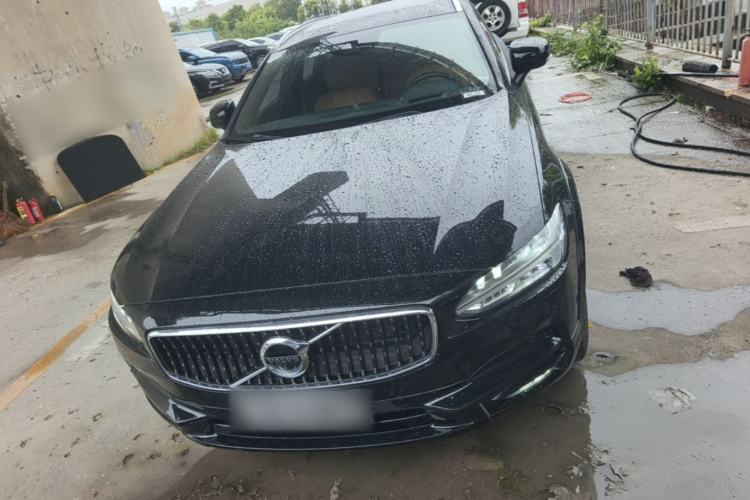 Used Volvo V90 2020 Facelifted Cross Country T5 AWD ZhiZun Edition Front