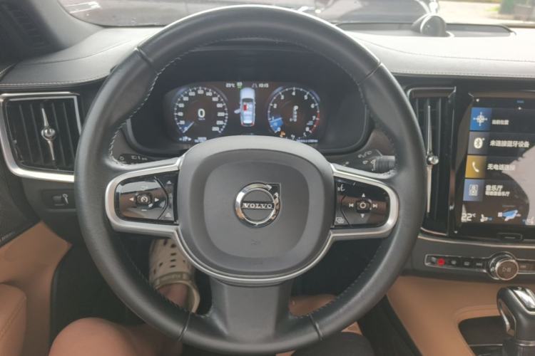 Used Volvo V90 2020 Facelifted Cross Country T5 AWD ZhiZun Edition Steering Wheel