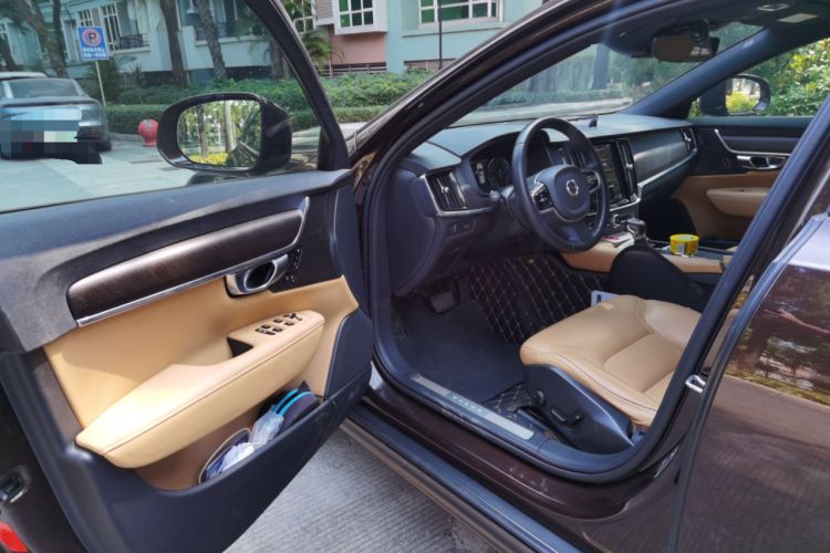 Used Volvo V90 2020 Cross Country T5 AWD Smart Range Edition Driver Seat