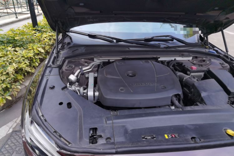Used Volvo V90 2020 Cross Country T5 AWD Smart Range Edition Engine Bay Right