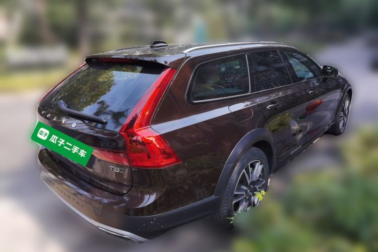 Used Volvo V90 2020 Cross Country T5 AWD Smart Range Edition Rear Right 45 Deg
