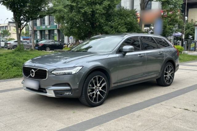 Used Volvo V90 2020 Cross Country T5 AWD Prestige Edition