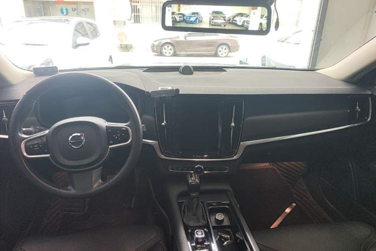 Used Volvo V90 2020 Facelifted Cross Country T5 AWD Zhiyuan Edition Center Console