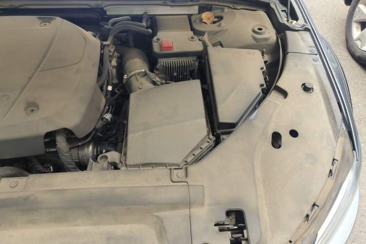 Used Volvo V90 2020 Cross Country T5 AWD Smart Range Edition Engine Bay Left