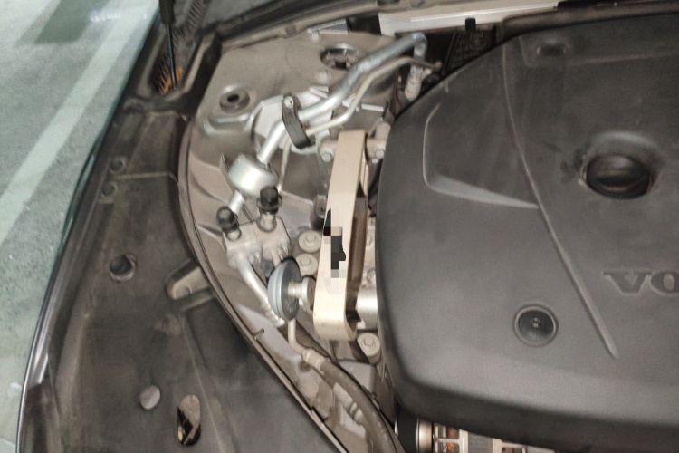 Used Volvo V90 2020 Facelifted Cross Country T5 AWD Zhiyuan Edition Engine Bay Right