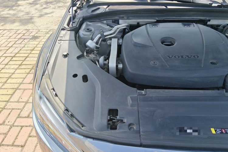 Used Volvo V90 2020 Cross Country T5 AWD Smart Range Edition Engine Bay Right