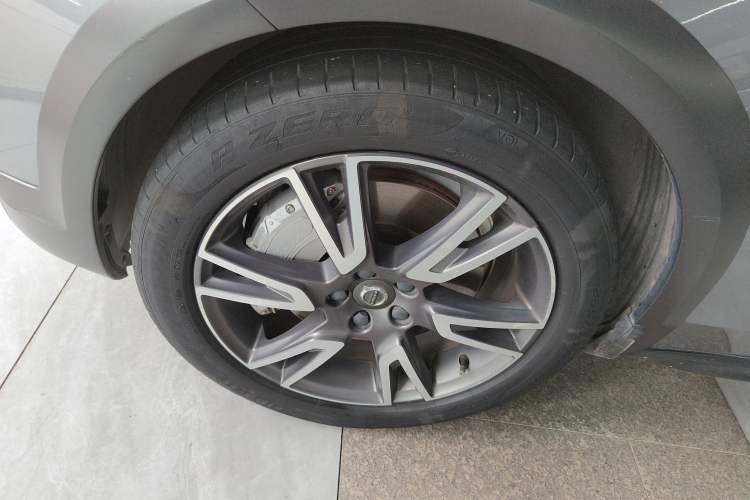 Used Volvo V90 2020 Facelifted Cross Country T5 AWD Zhiyuan Edition Exterior 1