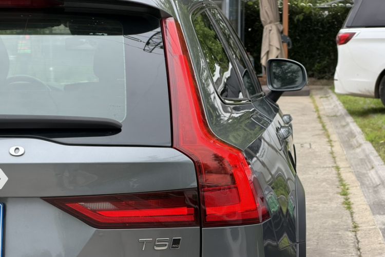 Used Volvo V90 2020 Facelifted Cross Country T5 AWD Zhiyuan Edition Exterior 10
