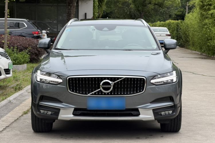Used Volvo V90 2020 Facelifted Cross Country T5 AWD Zhiyuan Edition Exterior 11