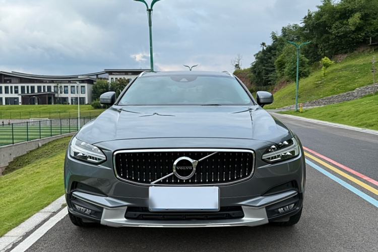 Used Volvo V90 2020 Facelifted Cross Country T5 AWD Zhiyuan Edition Exterior 3