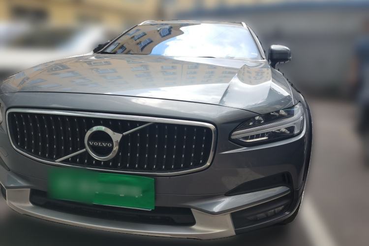 Used Volvo V90 2020 Cross Country T5 AWD Smart Range Edition Front