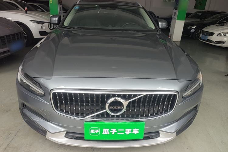 Used Volvo V90 2020 Facelifted Cross Country T5 AWD Zhiyuan Edition Front