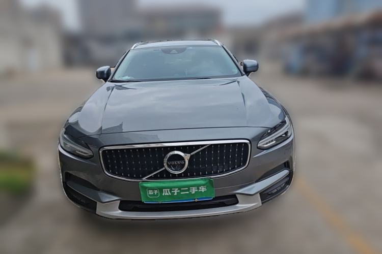 Used Volvo V90 2020 Cross Country T5 AWD Prestige Edition Front