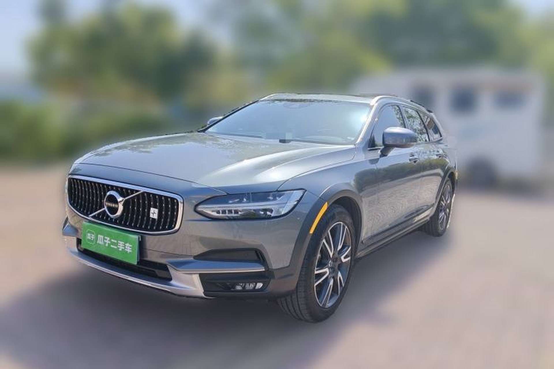 Used Volvo V90 2020 Cross Country T5 AWD Smart Range Edition Front Left 45 Deg