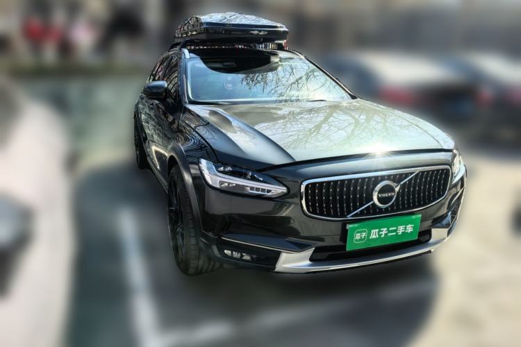 Used Volvo V90 2020 Facelifted Cross Country T5 AWD Zhiyuan Edition Front Right 45 Deg