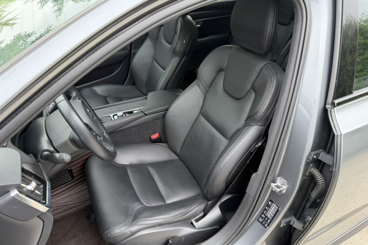 Used Volvo V90 2020 Facelifted Cross Country T5 AWD Zhiyuan Edition Interior 11