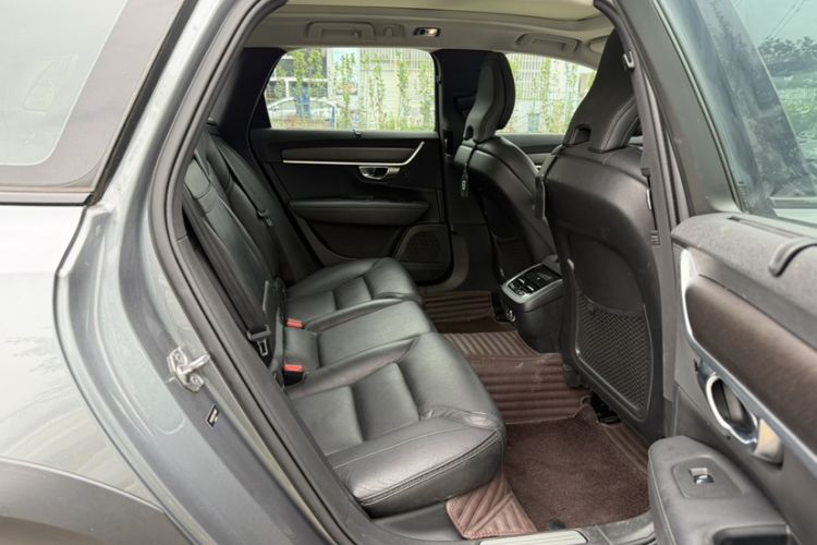 Used Volvo V90 2020 Facelifted Cross Country T5 AWD Zhiyuan Edition Interior 12