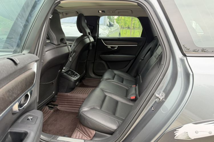 Used Volvo V90 2020 Facelifted Cross Country T5 AWD Zhiyuan Edition Interior 6