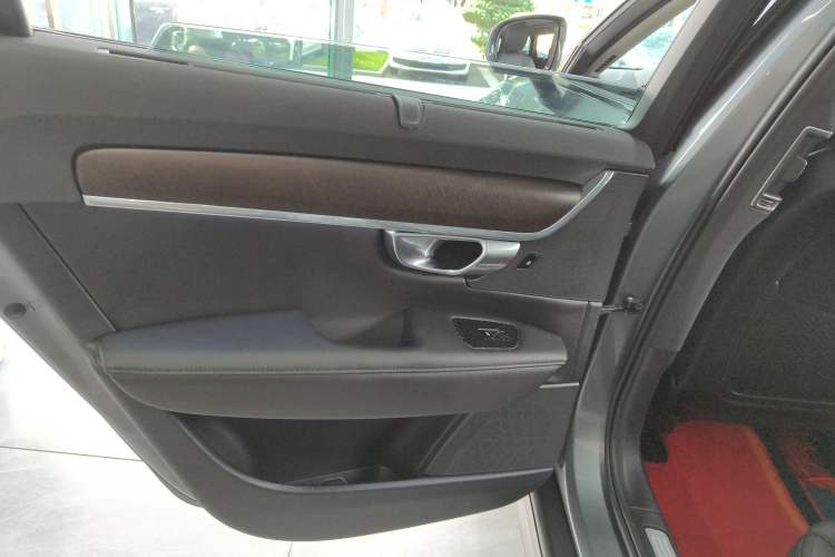 Used Volvo V90 2020 Facelifted Cross Country T5 AWD Zhiyuan Edition Interior 8