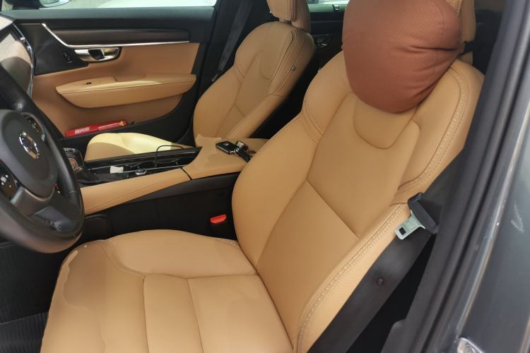Used Volvo V90 2020 Cross Country T5 AWD Smart Range Edition Left Front Seat