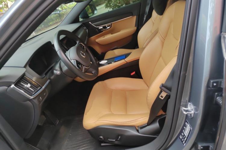Used Volvo V90 2020 Cross Country T5 AWD Smart Range Edition Left Front Seat