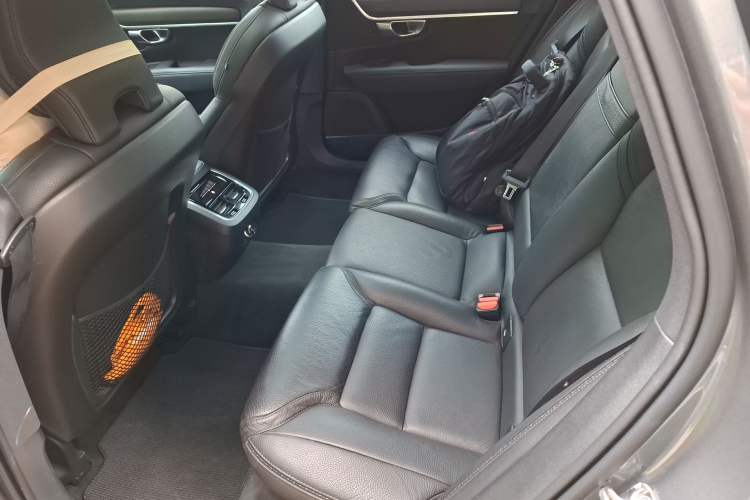 Used Volvo V90 2020 Facelifted Cross Country T5 AWD Zhiyuan Edition Left Rear Seat