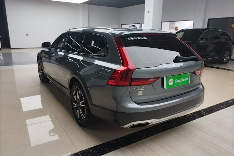Used Volvo V90 2020 Cross Country T5 AWD Smart Range Edition Rear Left 45 Deg