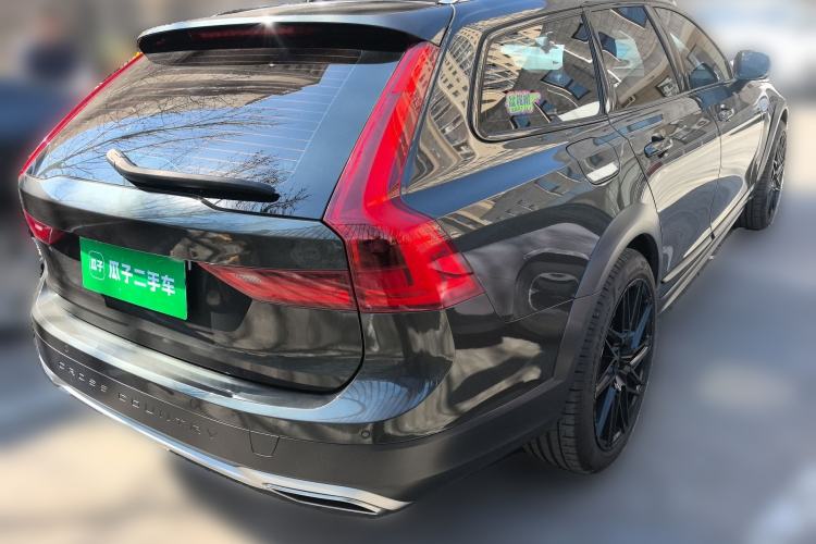 Used Volvo V90 2020 Facelifted Cross Country T5 AWD Zhiyuan Edition Rear Right 45 Deg