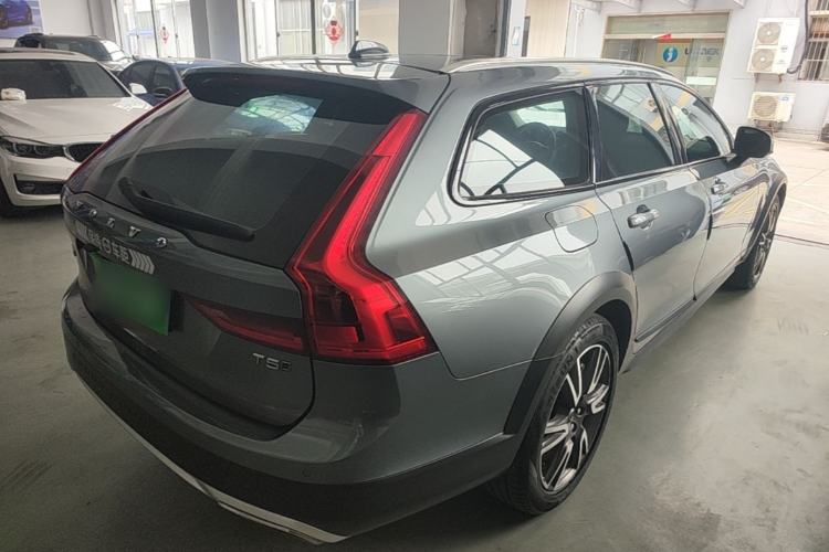 Used Volvo V90 2020 Facelifted Cross Country T5 AWD Zhiyuan Edition Rear Right 45 Deg