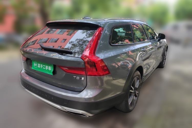 Used Volvo V90 2020 Cross Country T5 AWD Smart Range Edition Rear Right 45 Deg