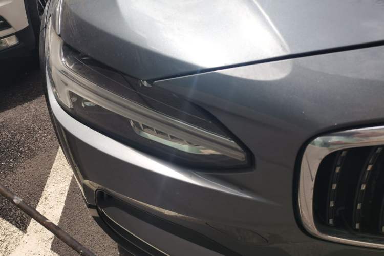 Used Volvo V90 2020 Cross Country T5 AWD Smart Range Edition Right Front Headlight