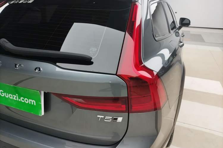 Used Volvo V90 2020 Cross Country T5 AWD Smart Range Edition Right Rear Taillight