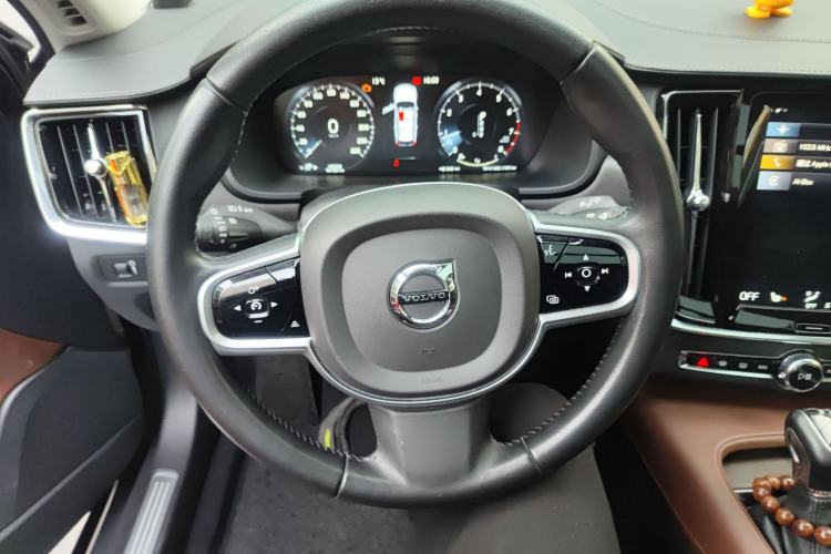 Used Volvo V90 2020 Cross Country T5 AWD Prestige Edition Steering Wheel