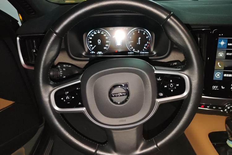 Used Volvo V90 2020 Facelifted Cross Country T5 AWD Zhiyuan Edition Steering Wheel