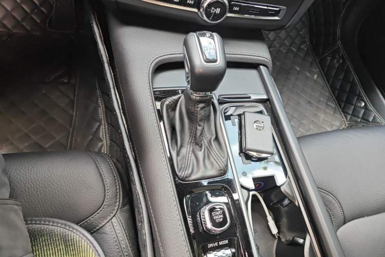 Used Volvo V90 2020 Facelifted Cross Country T5 AWD Zhiyuan Edition Gear Lever