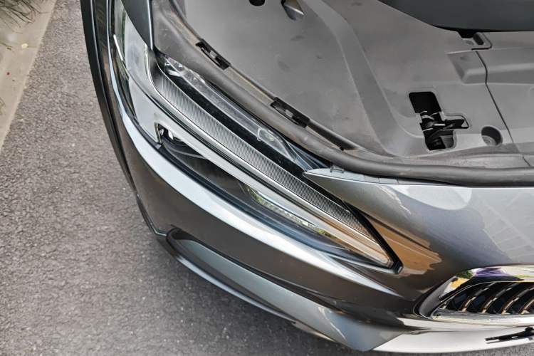 Used Volvo V90 2020 Facelifted Cross Country T5 AWD Zhiyuan Edition Right Front Headlight