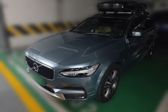 Used Volvo V90 2020 Facelifted Cross Country T5 AWD Zhiyuan Edition