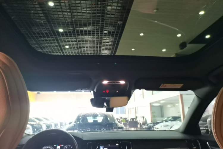 Used Volvo V90 2020 Cross Country T5 AWD Smart Range Edition Headliner