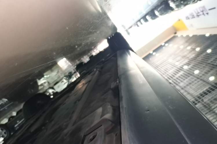 Used Volvo V90 2020 Cross Country T5 AWD Smart Range Edition Left Side Sill