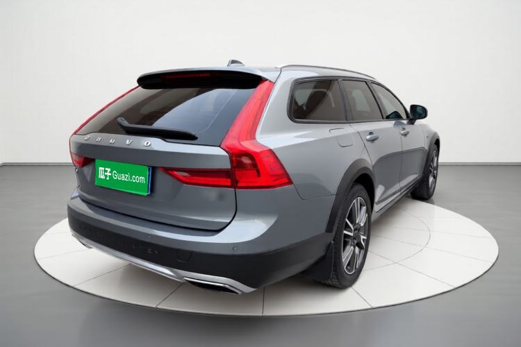 Used Volvo V90 2020 Cross Country T5 AWD Smart Range Edition Rear Right 45 Deg