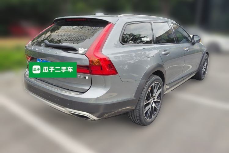 Used Volvo V90 2020 Cross Country T5 AWD Prestige Edition Rear Right 45 Deg