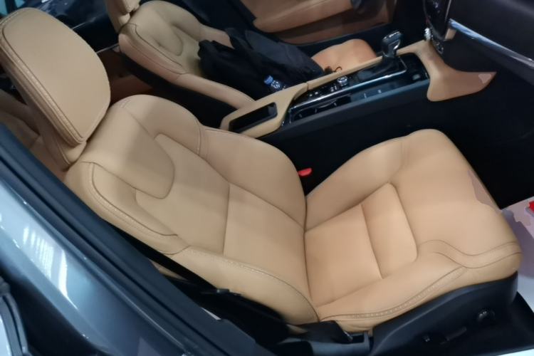 Used Volvo V90 2020 Cross Country T5 AWD Smart Range Edition Right Front Seat
