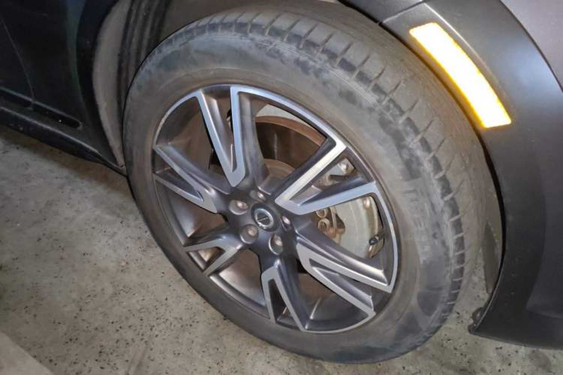 Used Volvo V90 2020 Facelifted Cross Country T5 AWD Zhiyuan Edition Right Front Wheel Hub
