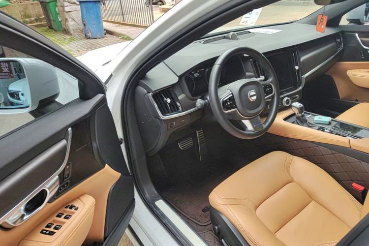 Used Volvo V90 2020 Facelifted Cross Country T5 AWD Zhiyuan Edition Driver Seat