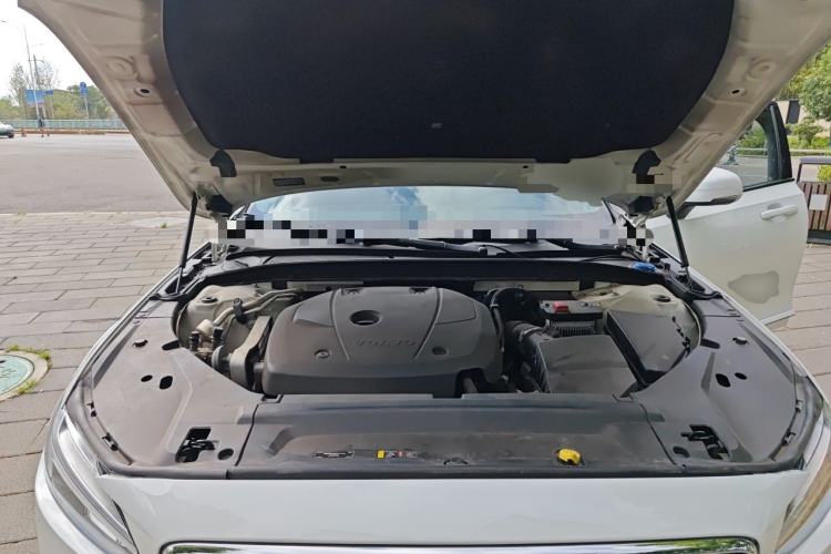 Used Volvo V90 2020 Cross Country T5 AWD Smart Range Edition Engine Bay