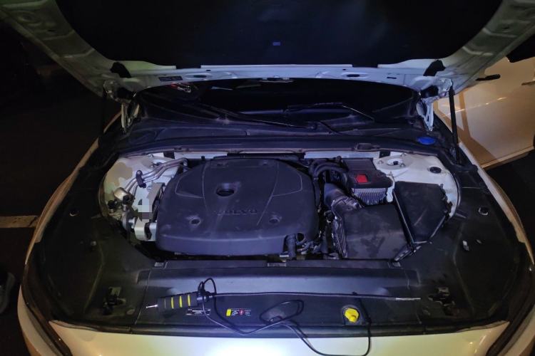 Used Volvo V90 2020 Cross Country T5 AWD Smart Range Edition Engine Bay