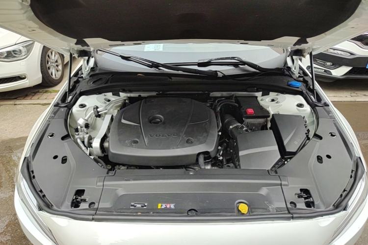 Used Volvo V90 2020 Facelifted Cross Country T5 AWD Zhiyuan Edition Engine Bay