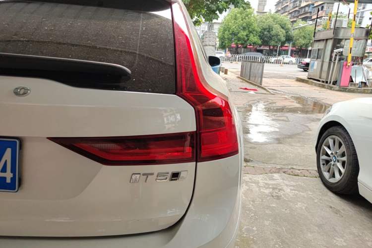 Used Volvo V90 2020 Facelifted Cross Country T5 AWD Zhiyuan Edition Exterior 3