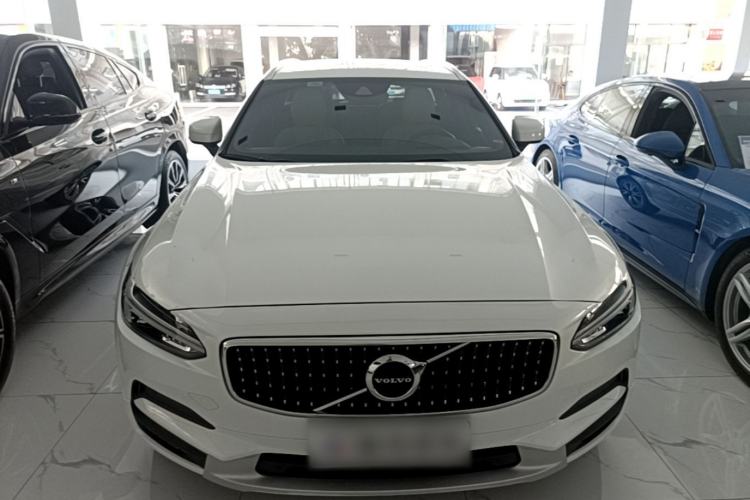 Used Volvo V90 2020 Cross Country T5 AWD Smart Range Edition Front