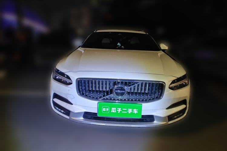 Used Volvo V90 2020 Cross Country T5 AWD Smart Range Edition Front